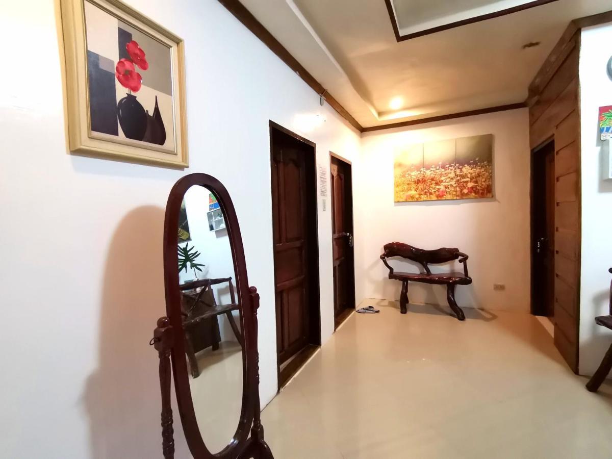 Lady Ghagha Apartment